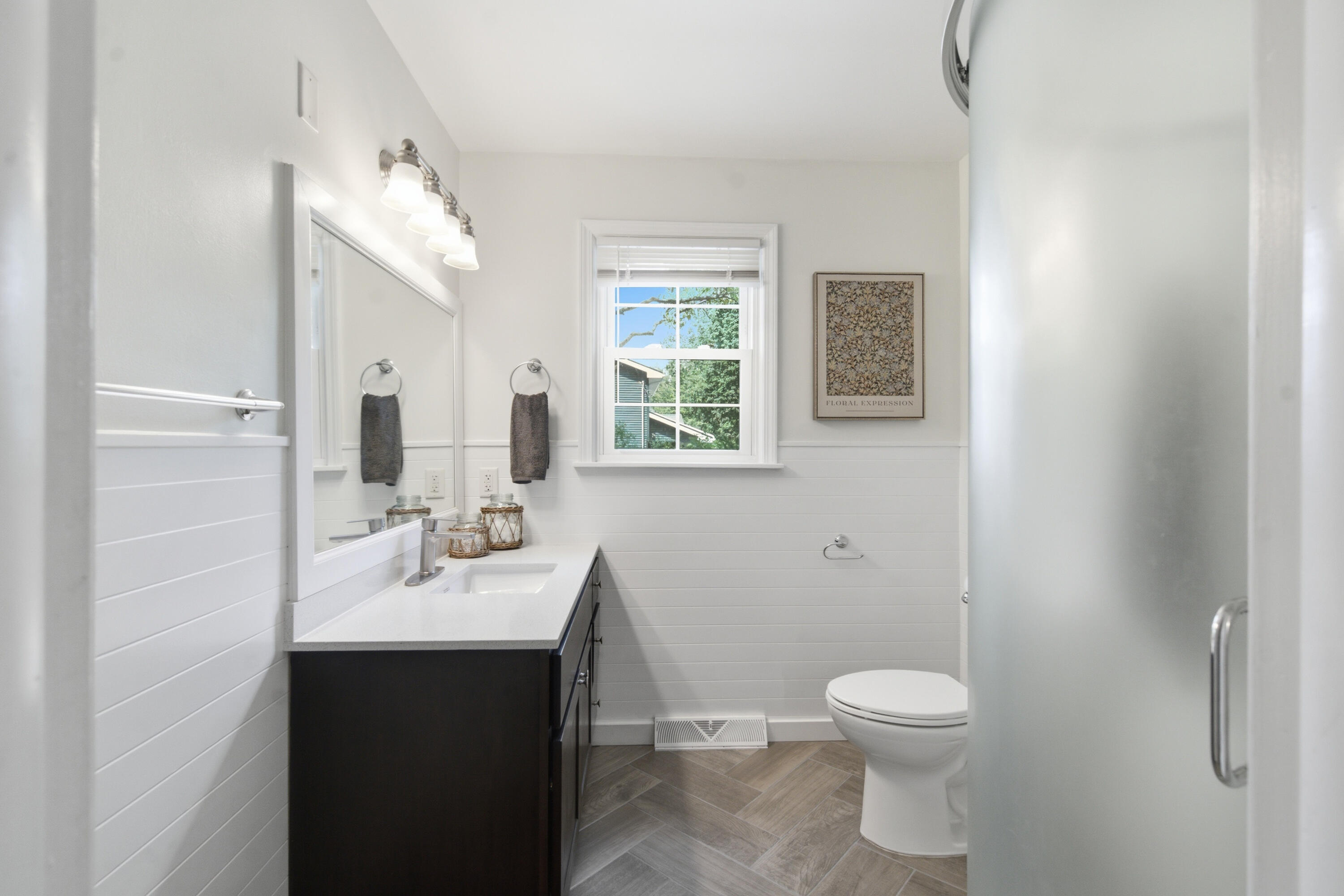 2524 Ridgefield Road