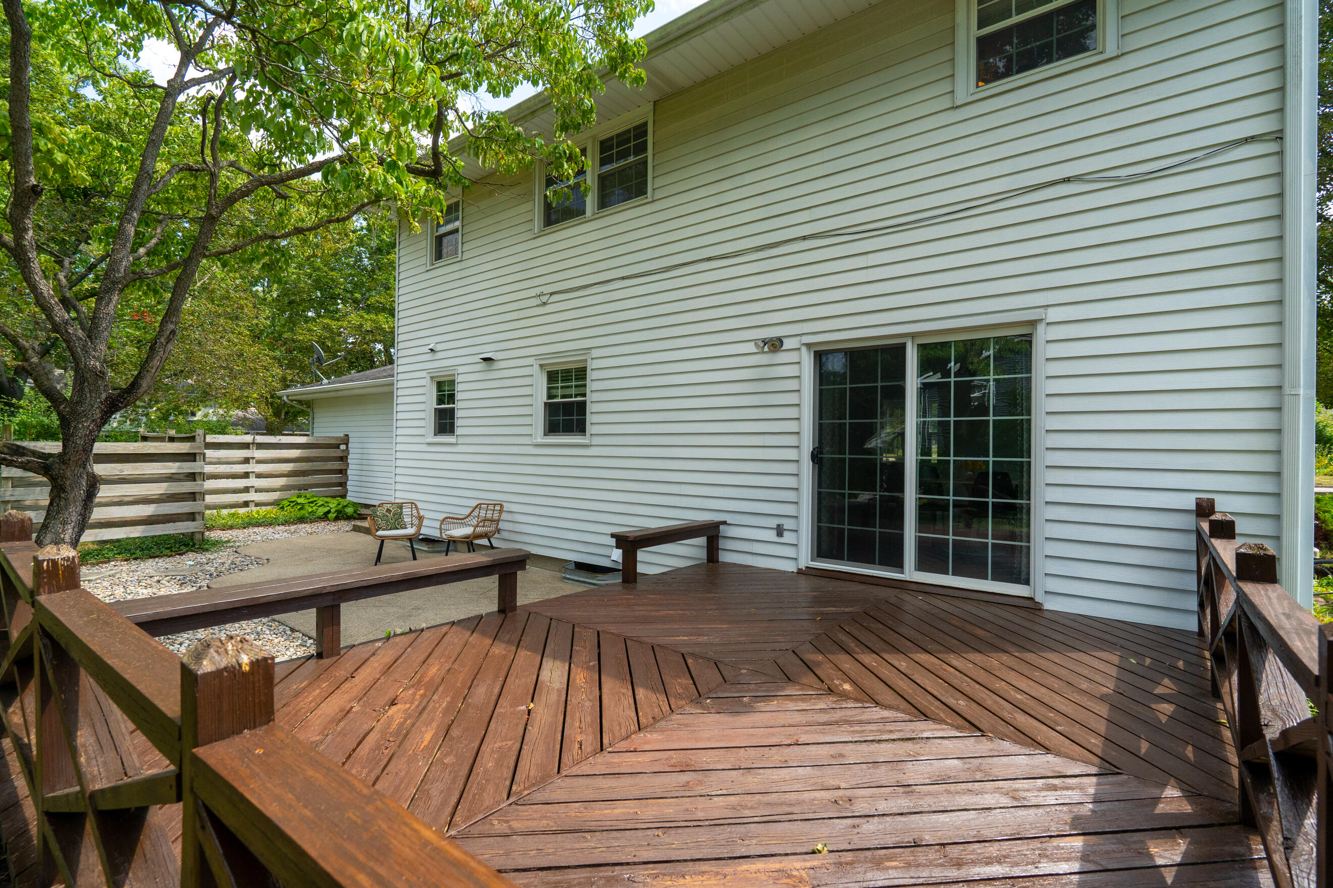 2524 Ridgefield Road