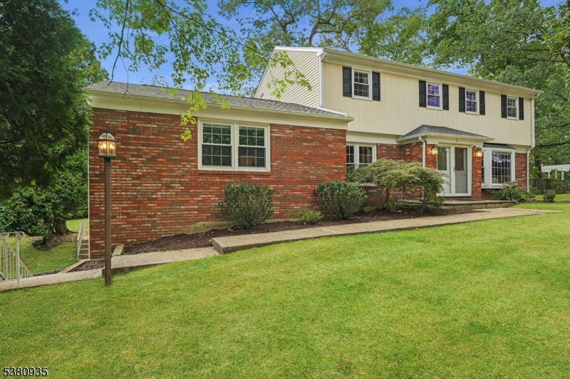 3 Branko Rd