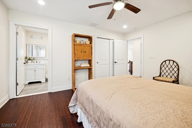 1121 N Washington Ave