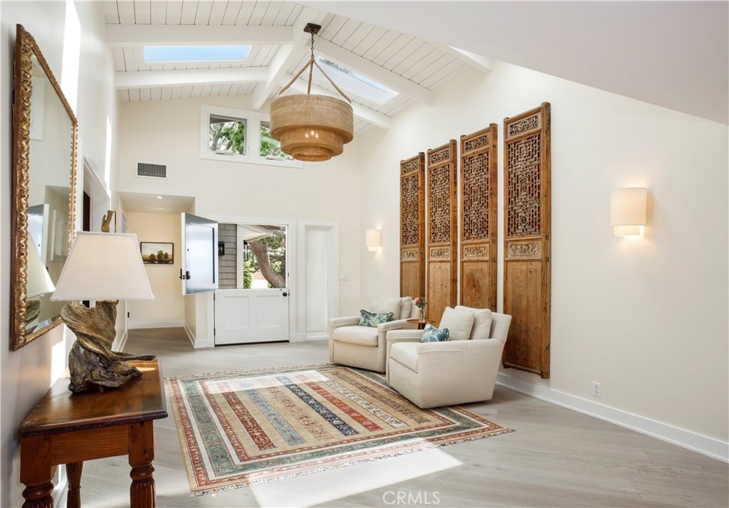 1888 Temple Hills Drive