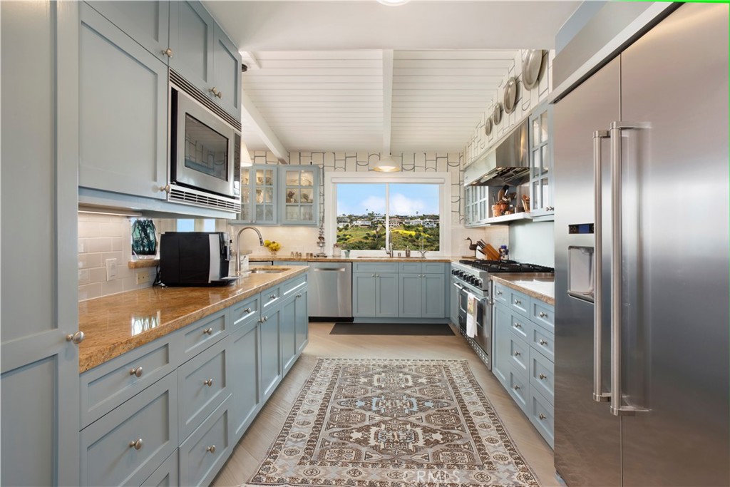 1888 Temple Hills Drive