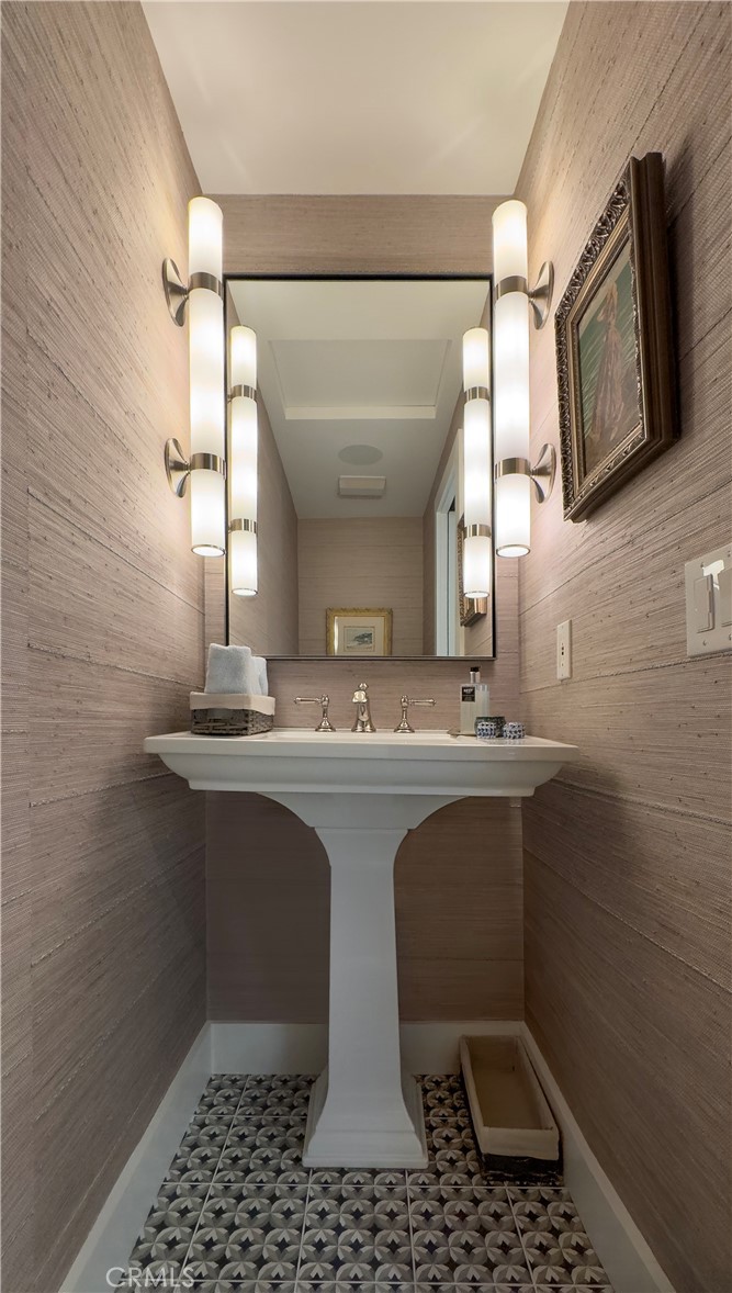 1888 Temple Hills Drive