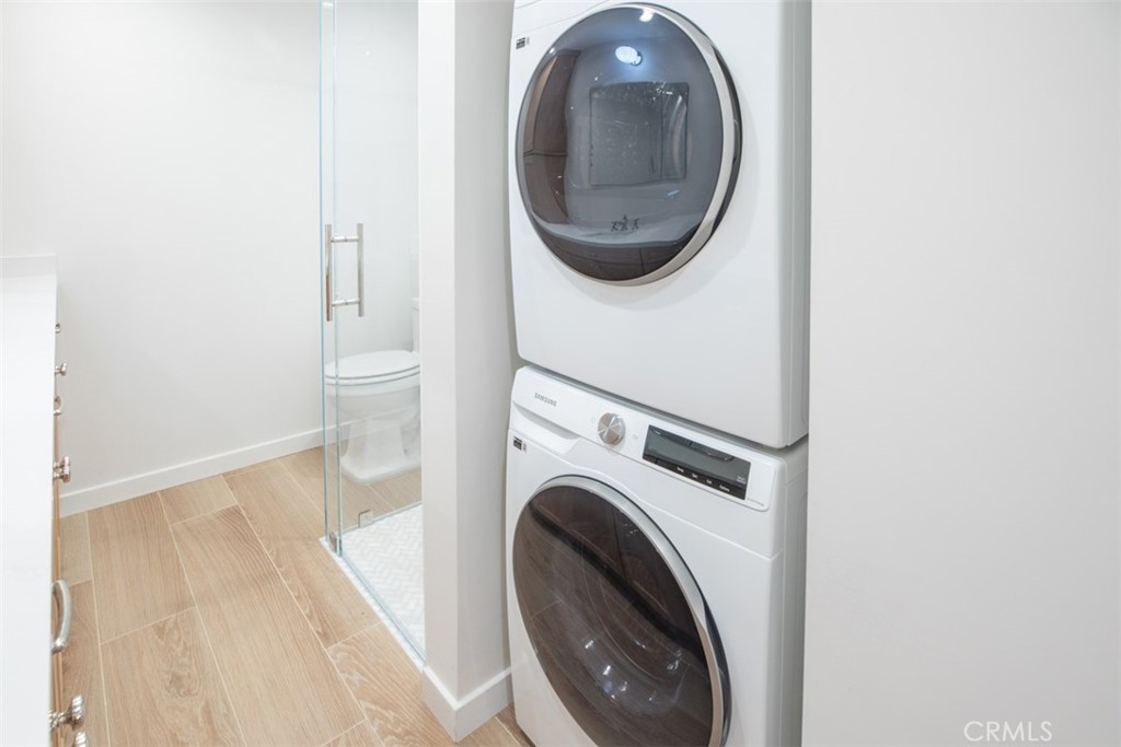 281 B Grandview Street