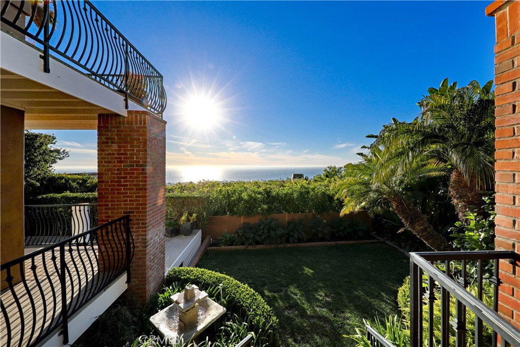 855 Coast View Drive