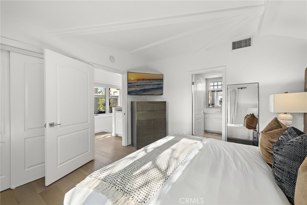 718 1/2 Marguerite Avenue