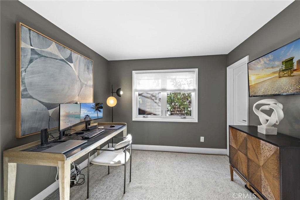 718 1/2 Marguerite Avenue