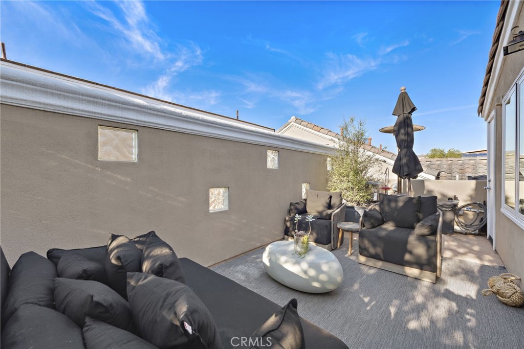 718 1/2 Marguerite Avenue