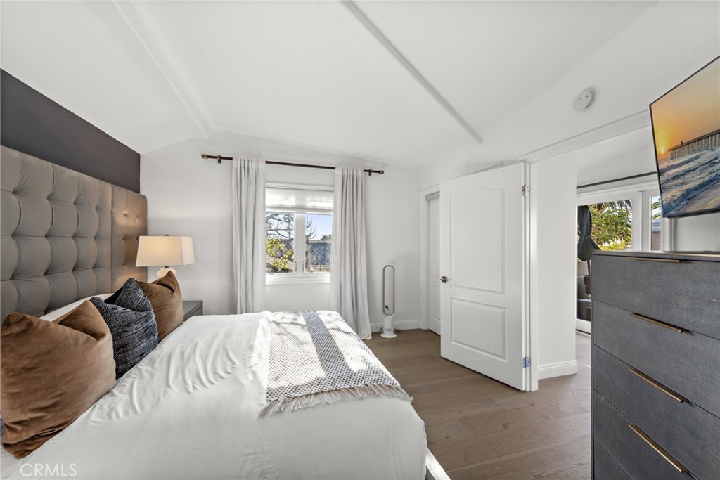 718 1/2 Marguerite Avenue