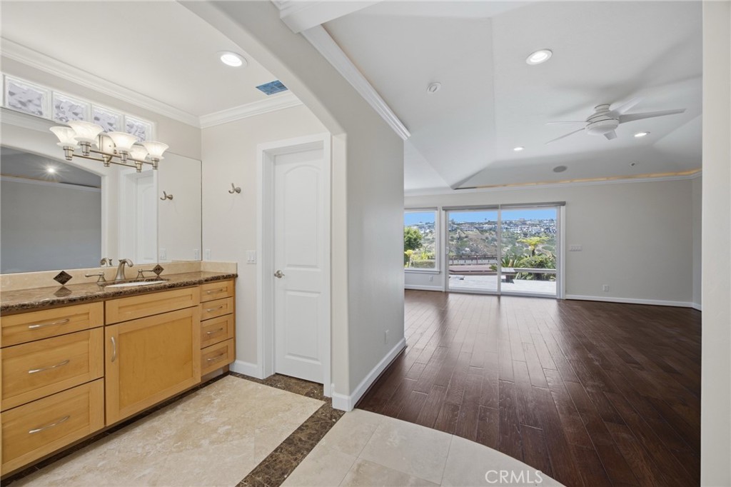 1840 Temple Hills