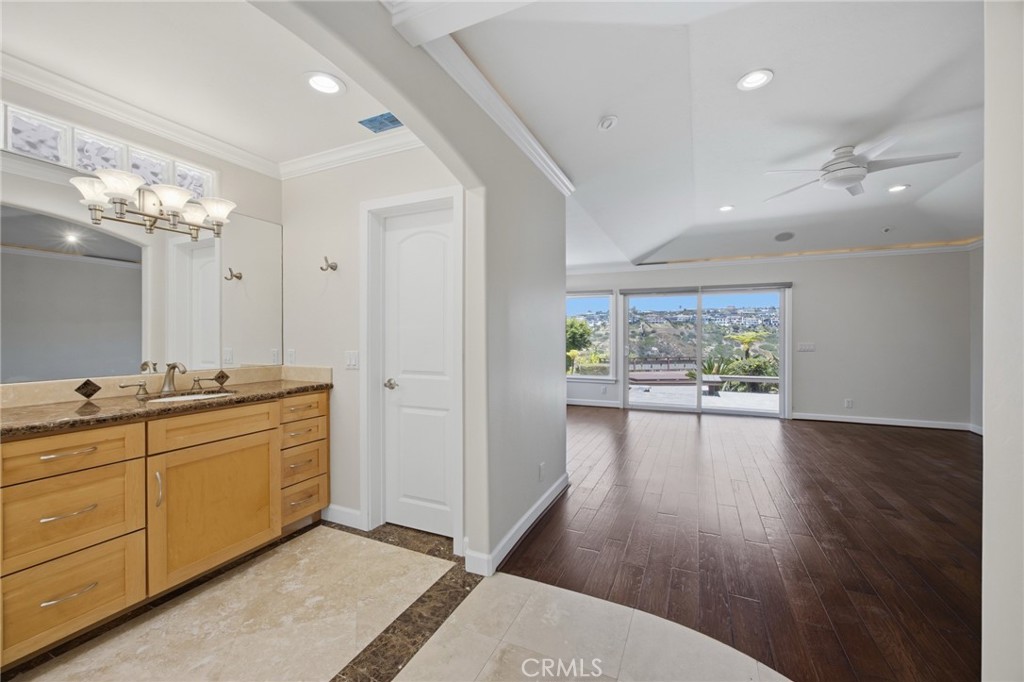 1840 Temple Hills