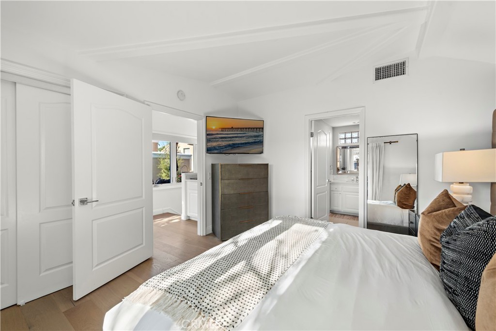 718 1/2 Marguerite Avenue