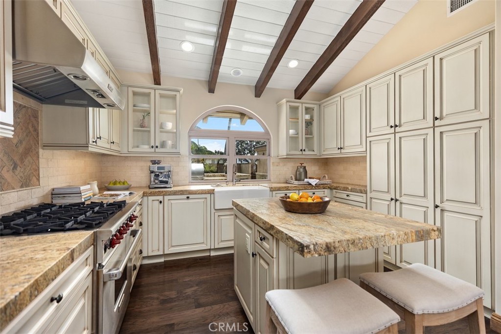 23731 Colima Bay