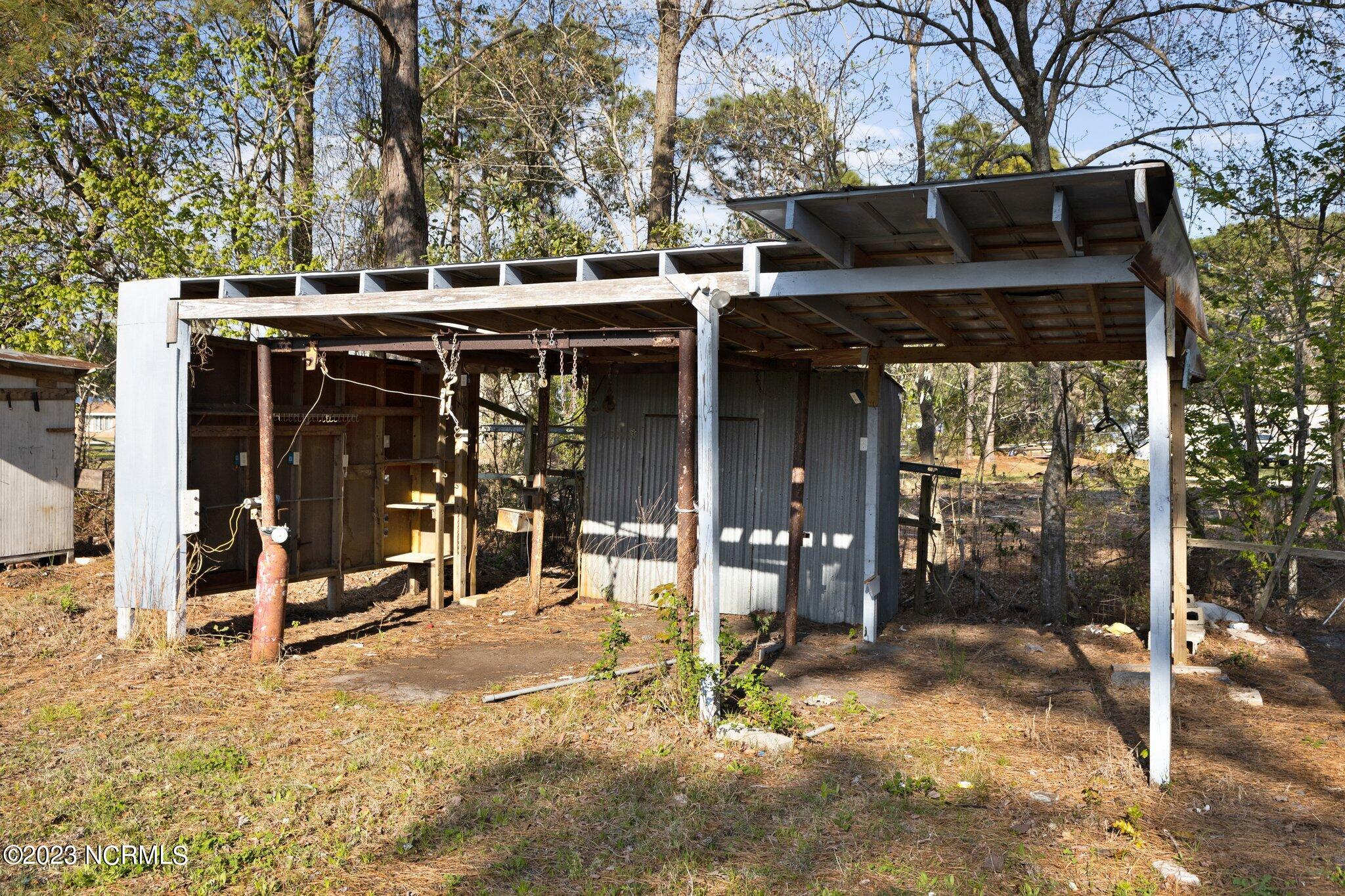 212 E Southwinds Drive