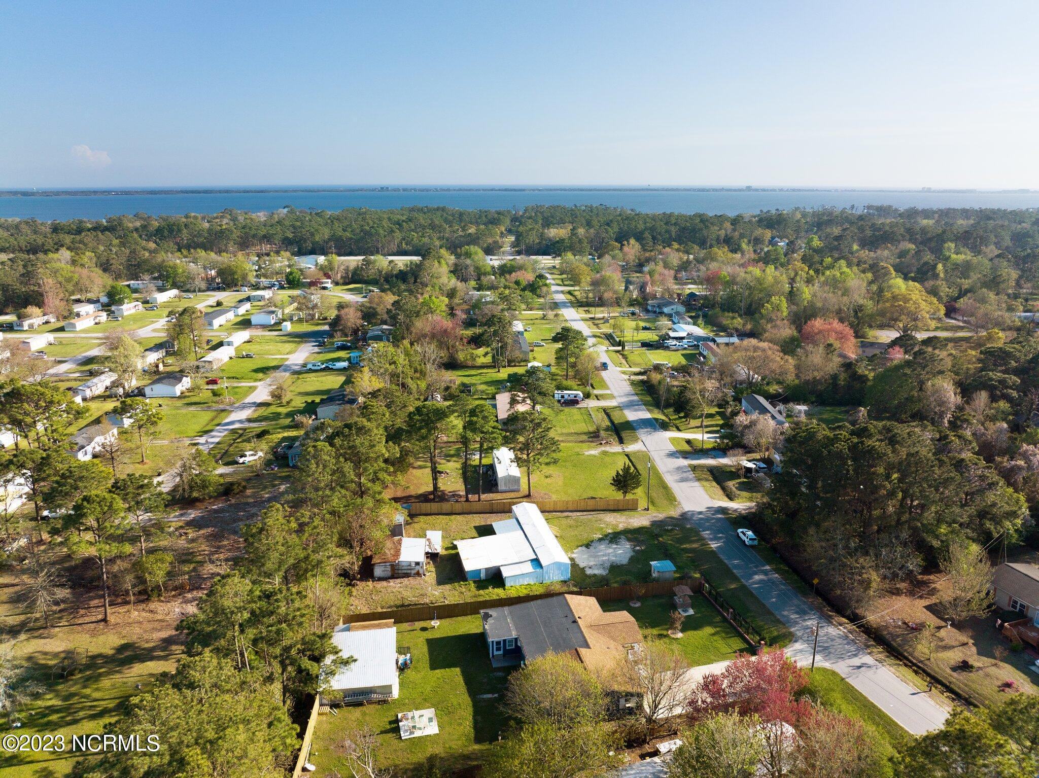 212 E Southwinds Drive