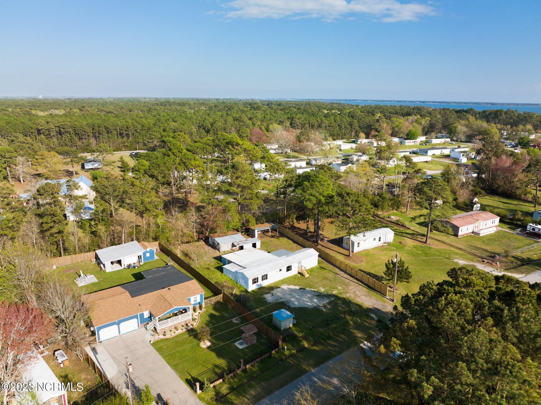 212 E Southwinds Drive