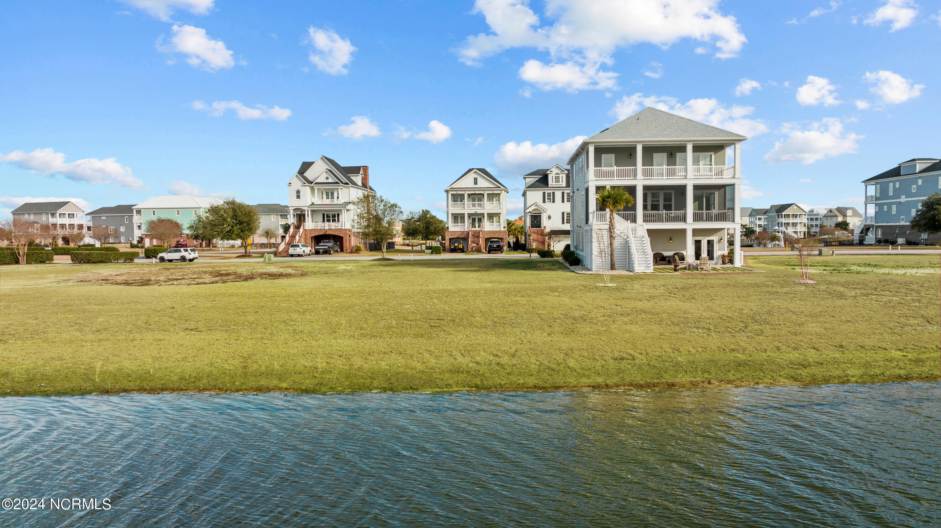 457 Kensington Place