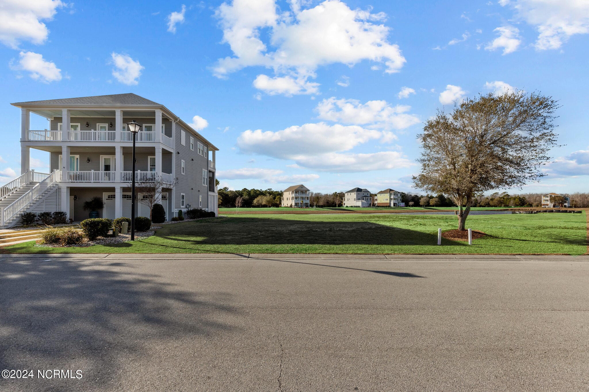 457 Kensington Place