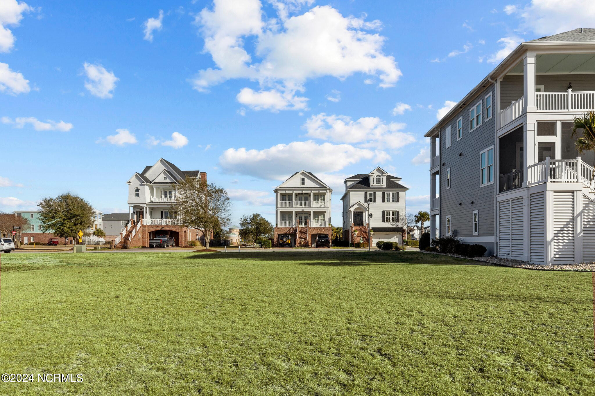 457 Kensington Place