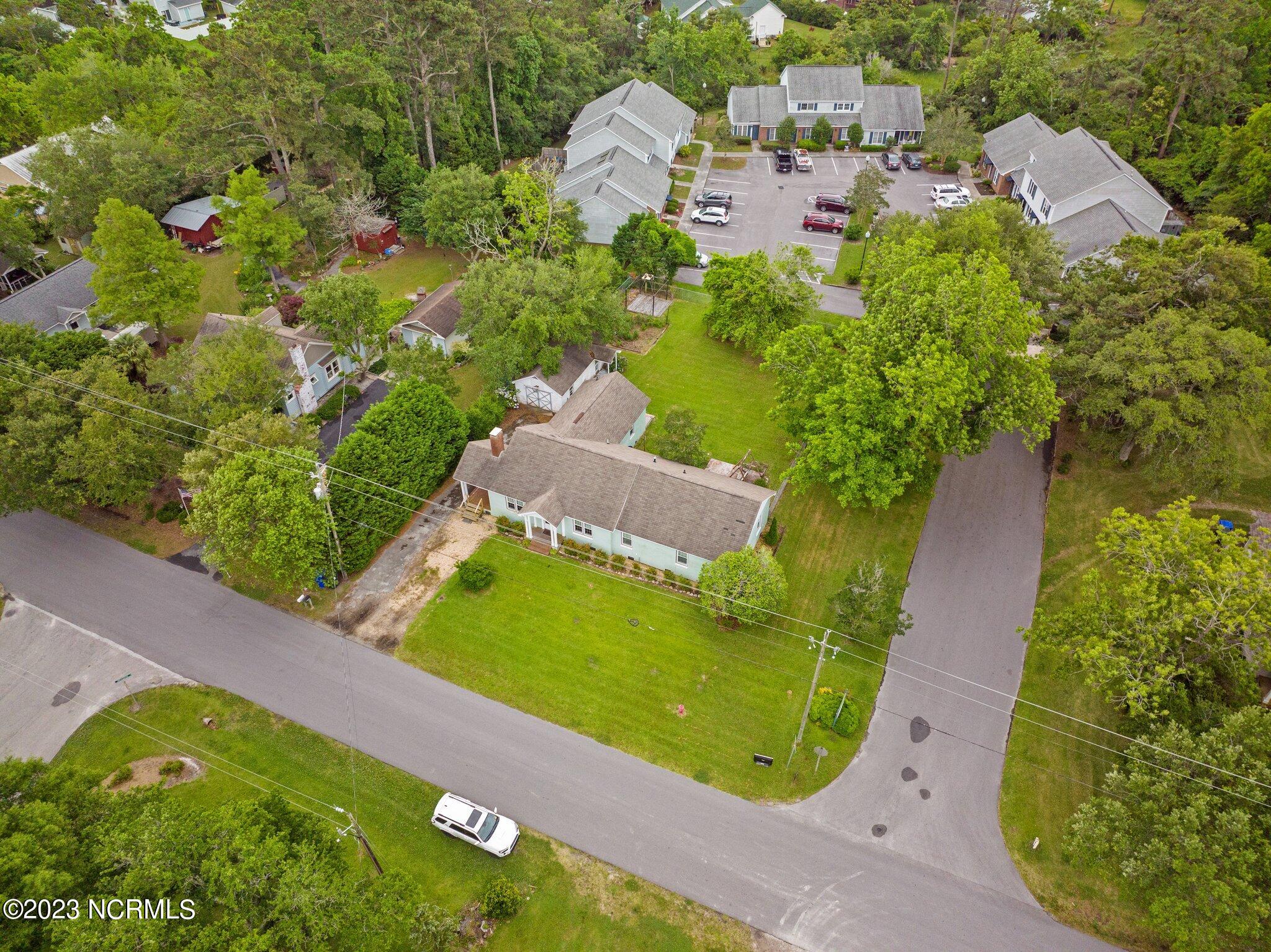 706 West Beaufort Road