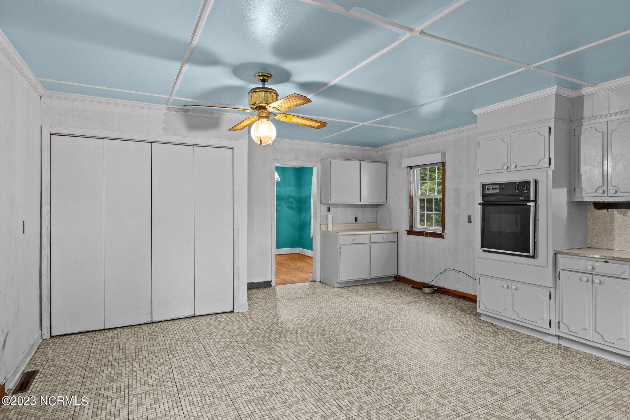 706 West Beaufort Road