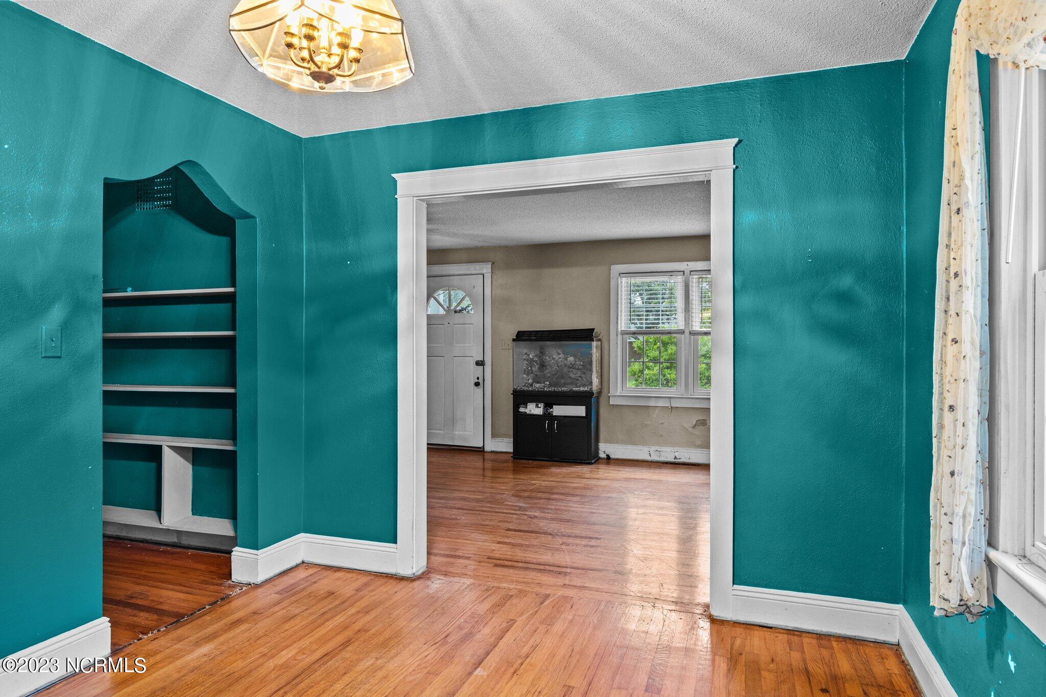 706 West Beaufort Road