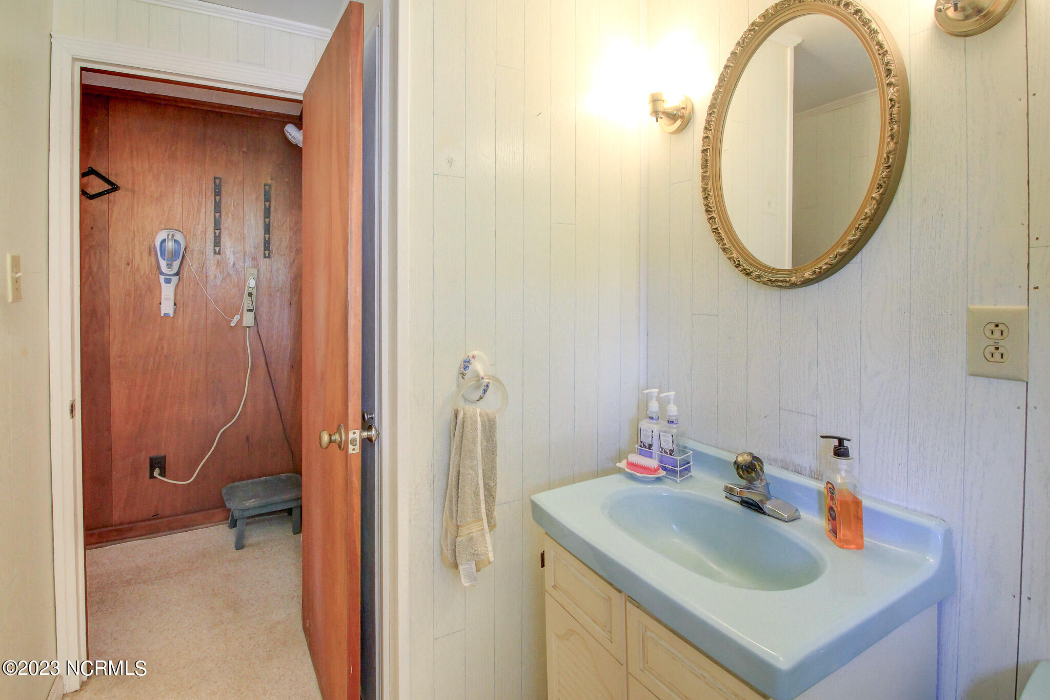 118 Lennoxville Point Road