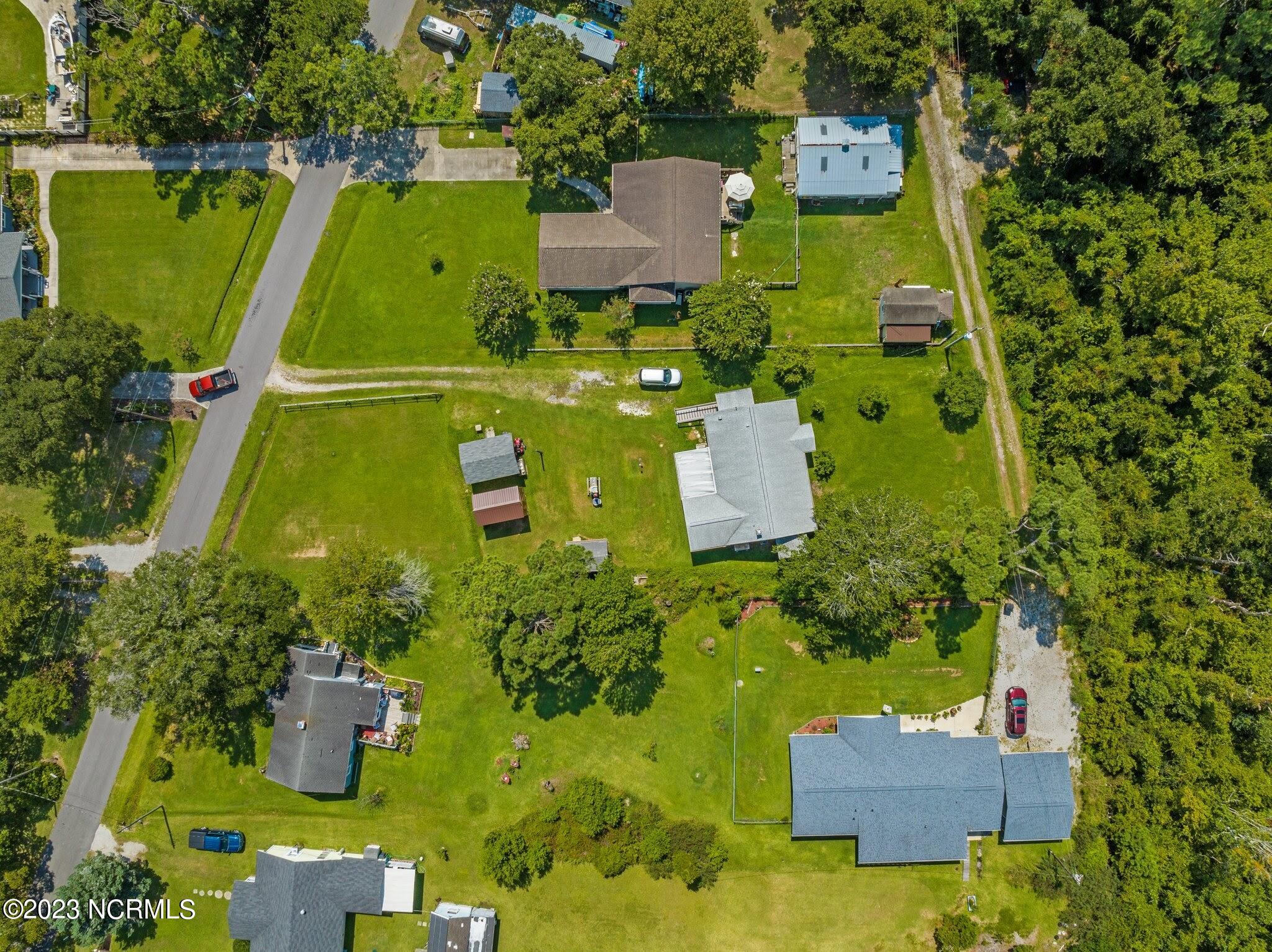 118 Lennoxville Point Road