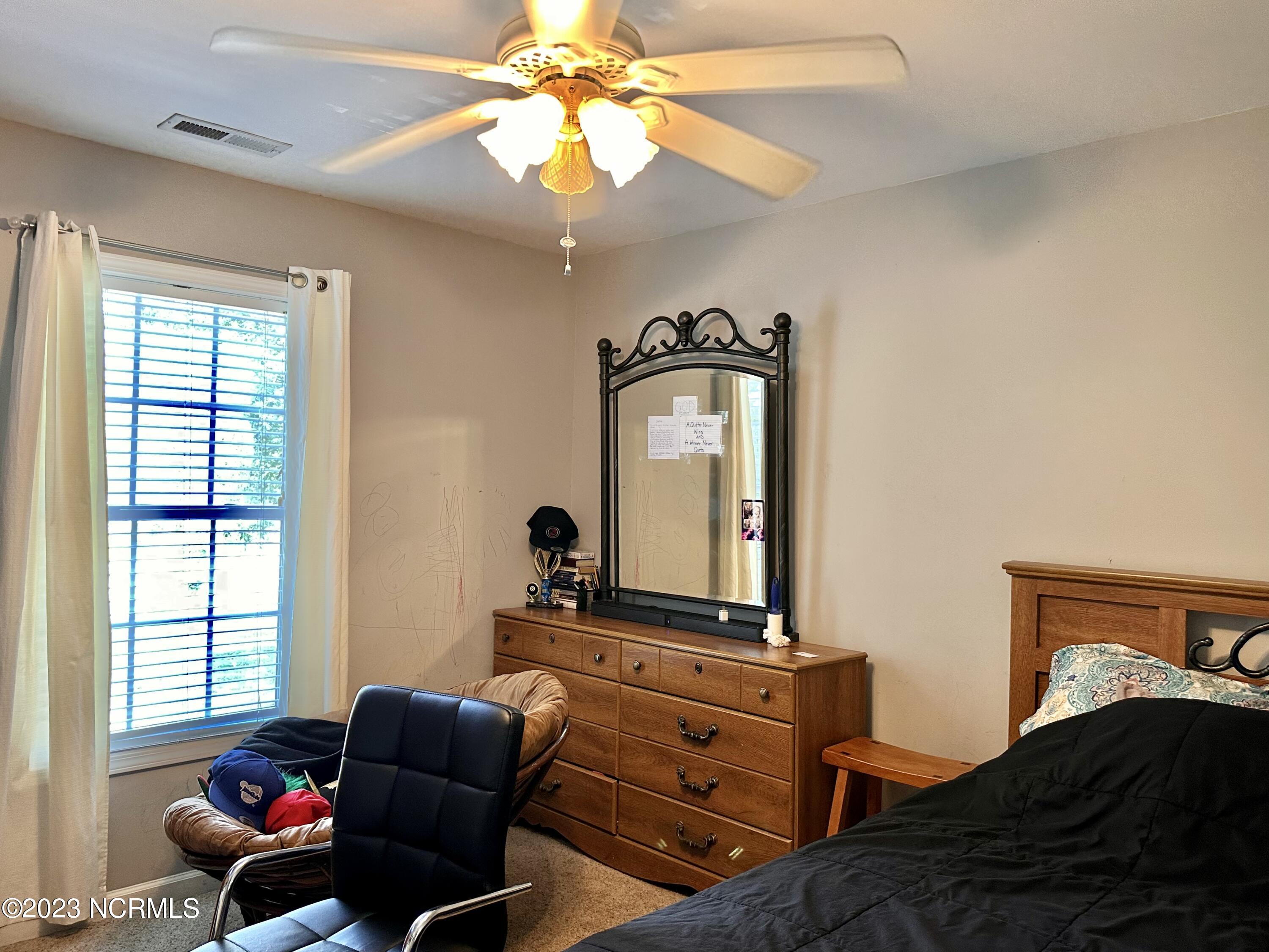 4011 Arendell Street, B