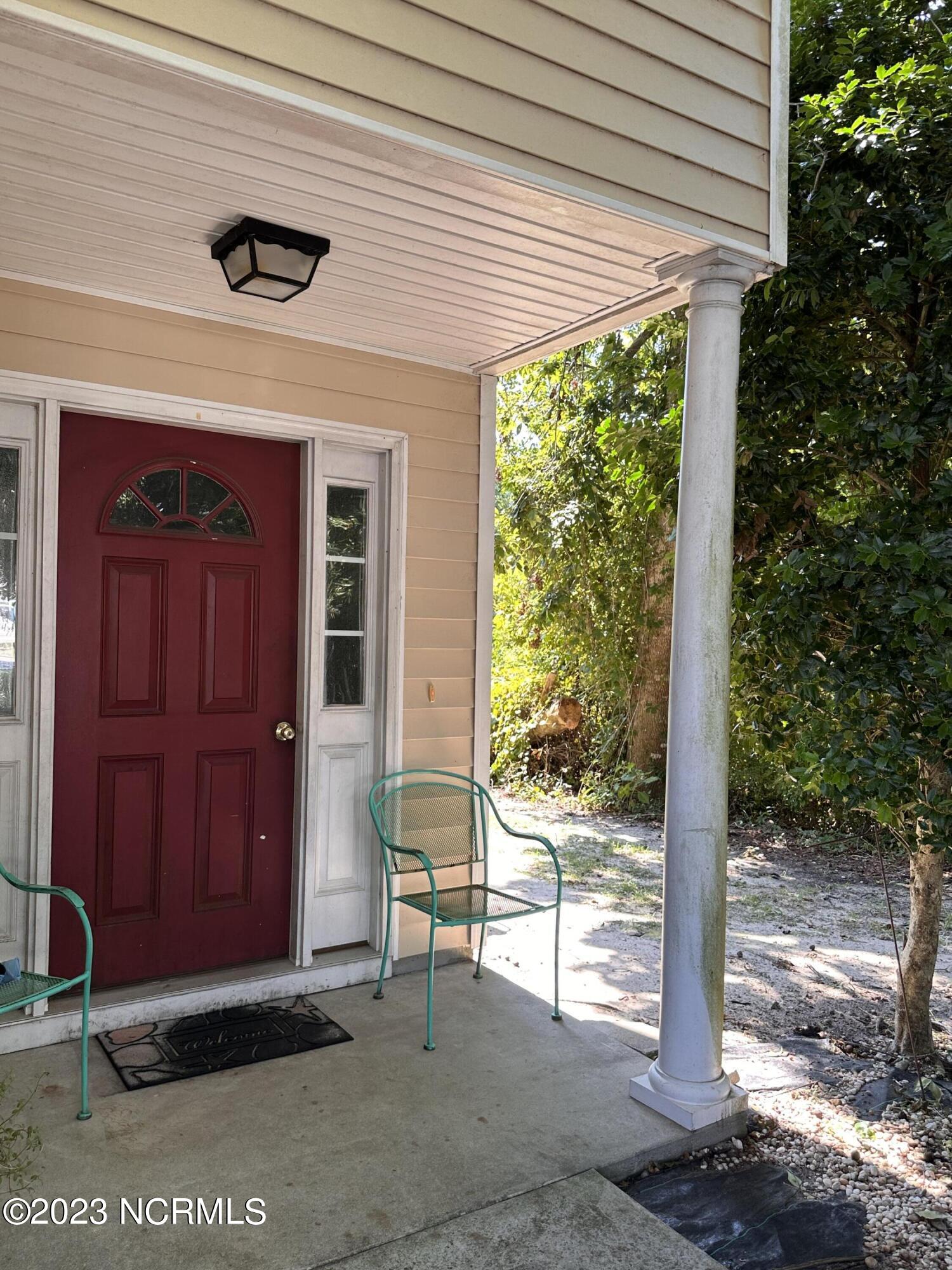 4011 Arendell Street, B