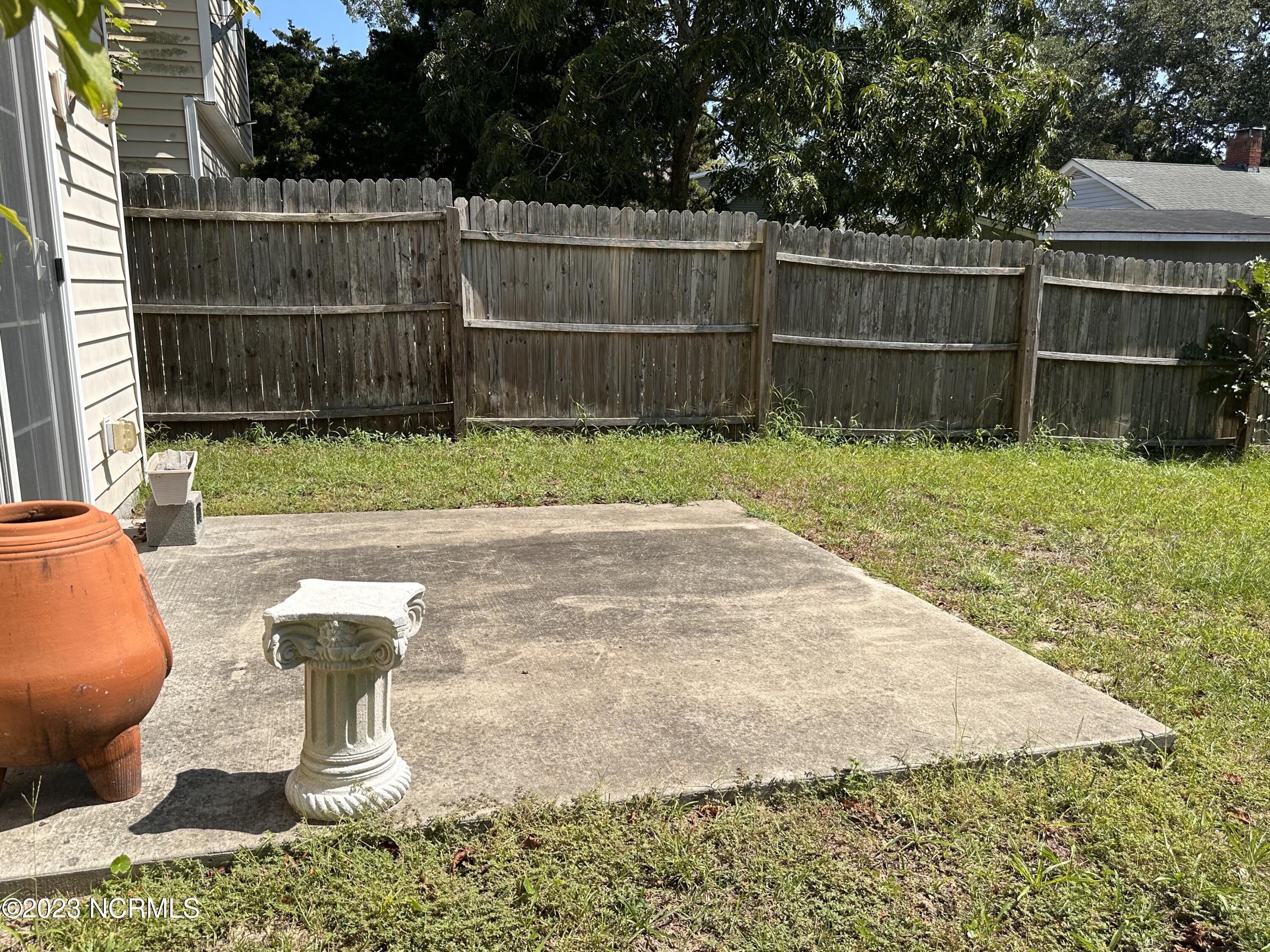 4011 Arendell Street, B