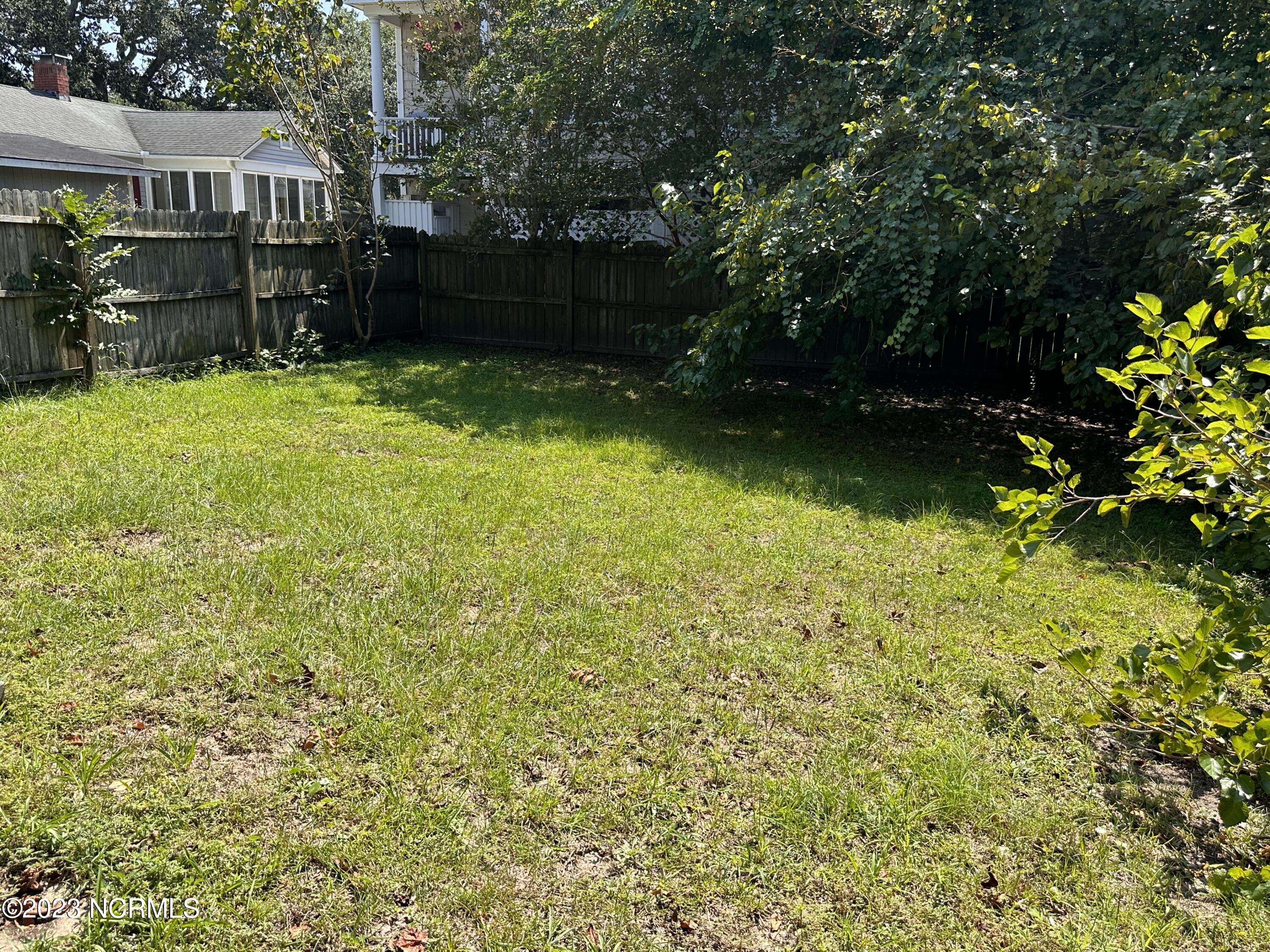 4011 Arendell Street, B