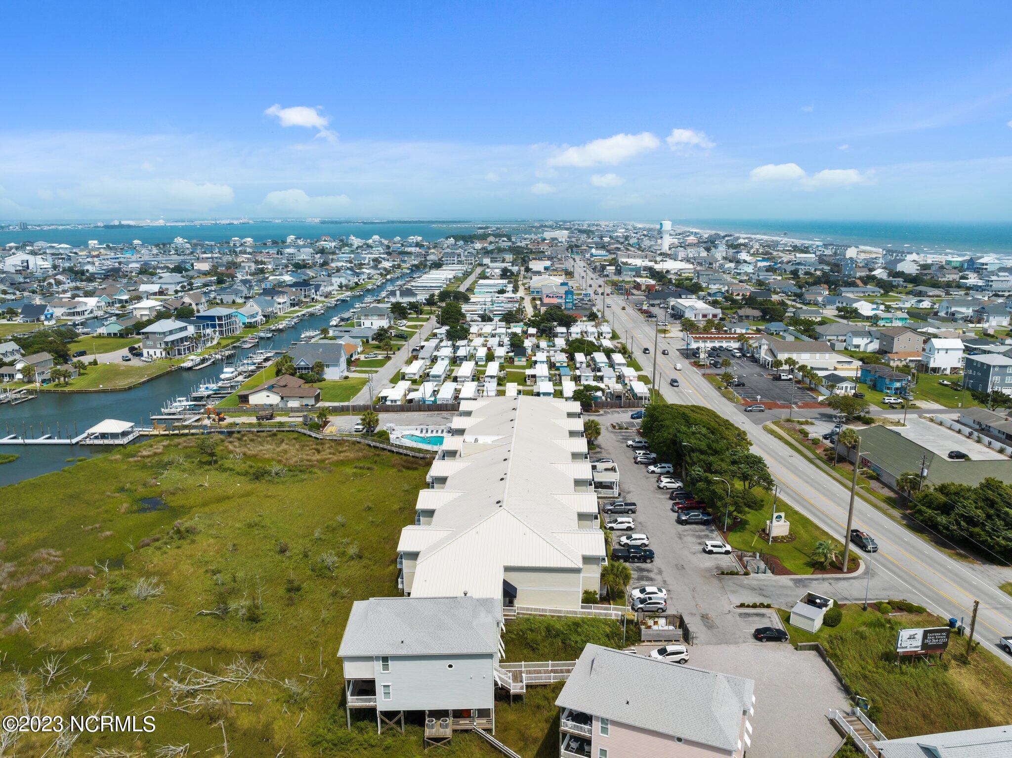 602 W Fort Macon Rd, 111