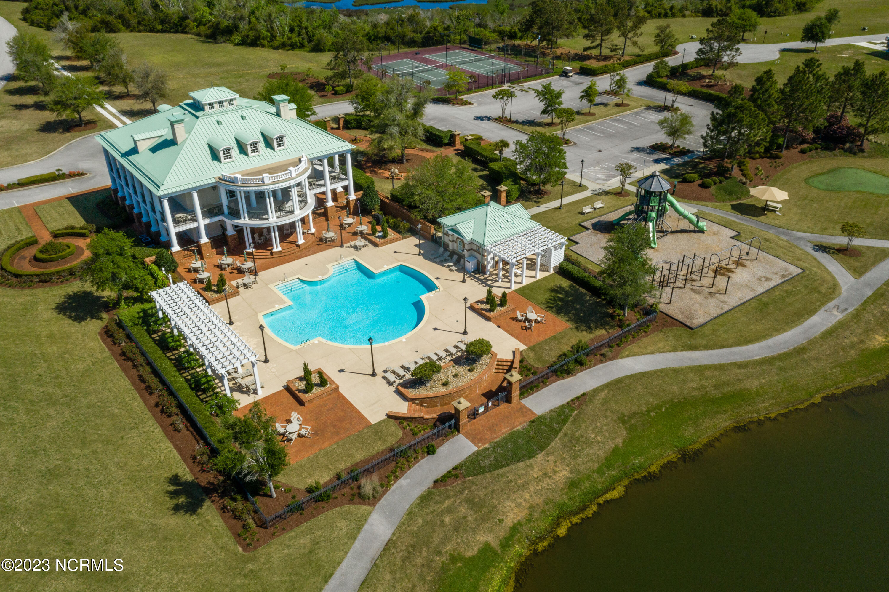 612 Cannonsgate Drive