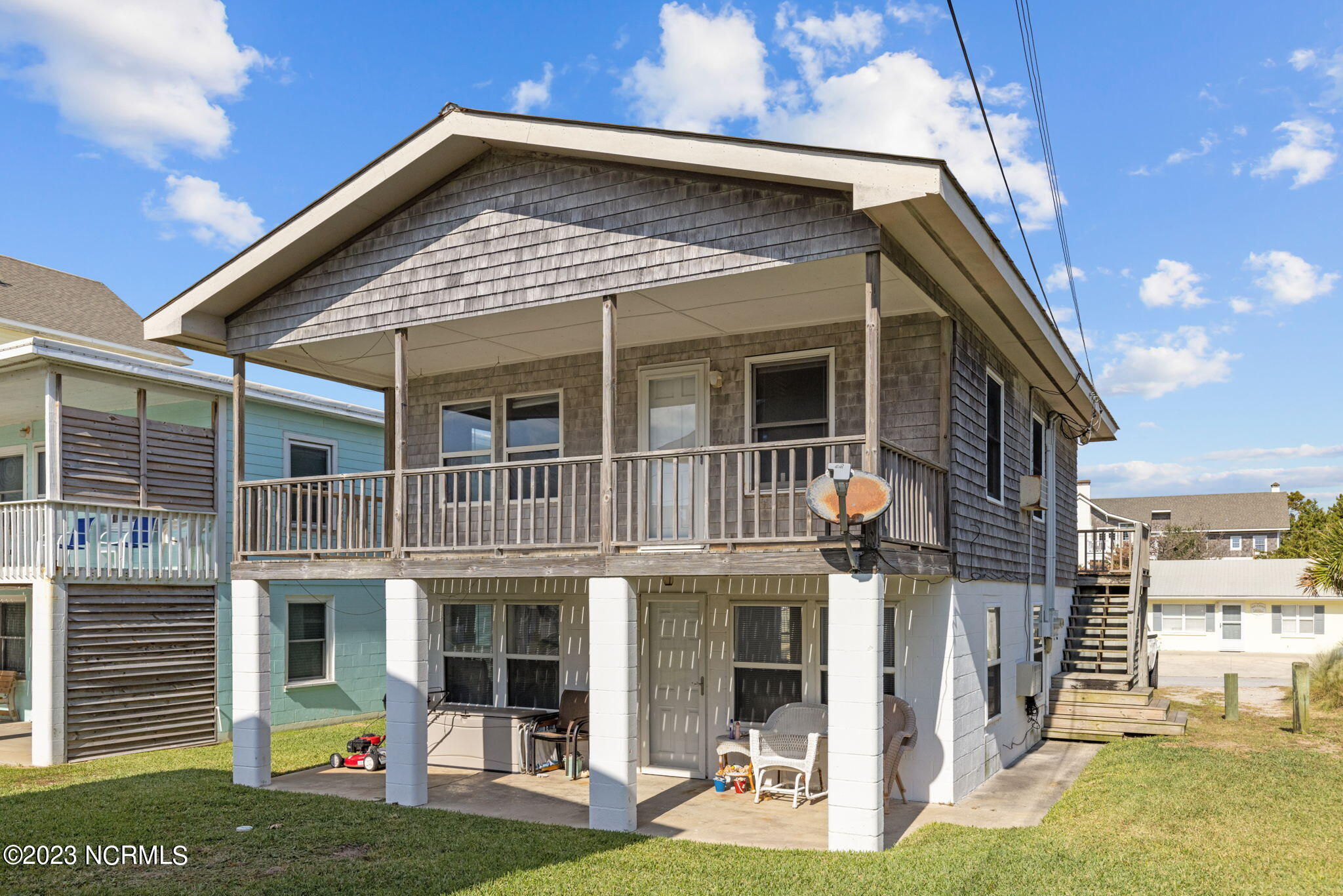 404 E Terminal Boulevard, 1f, 2f, 1b, 2b