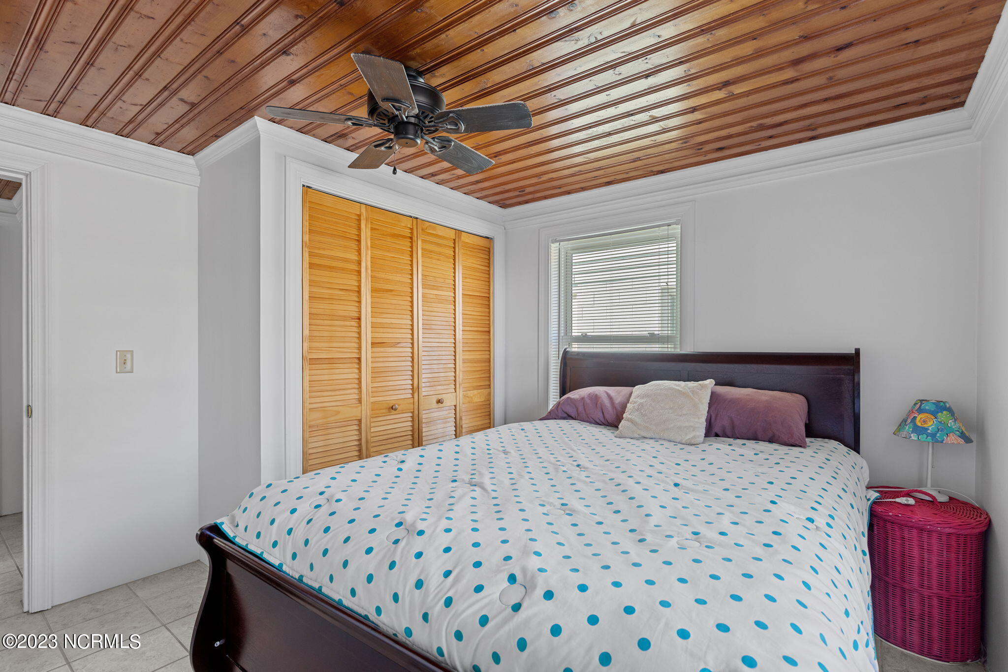 404 E Terminal Boulevard, 1f, 2f, 1b, 2b