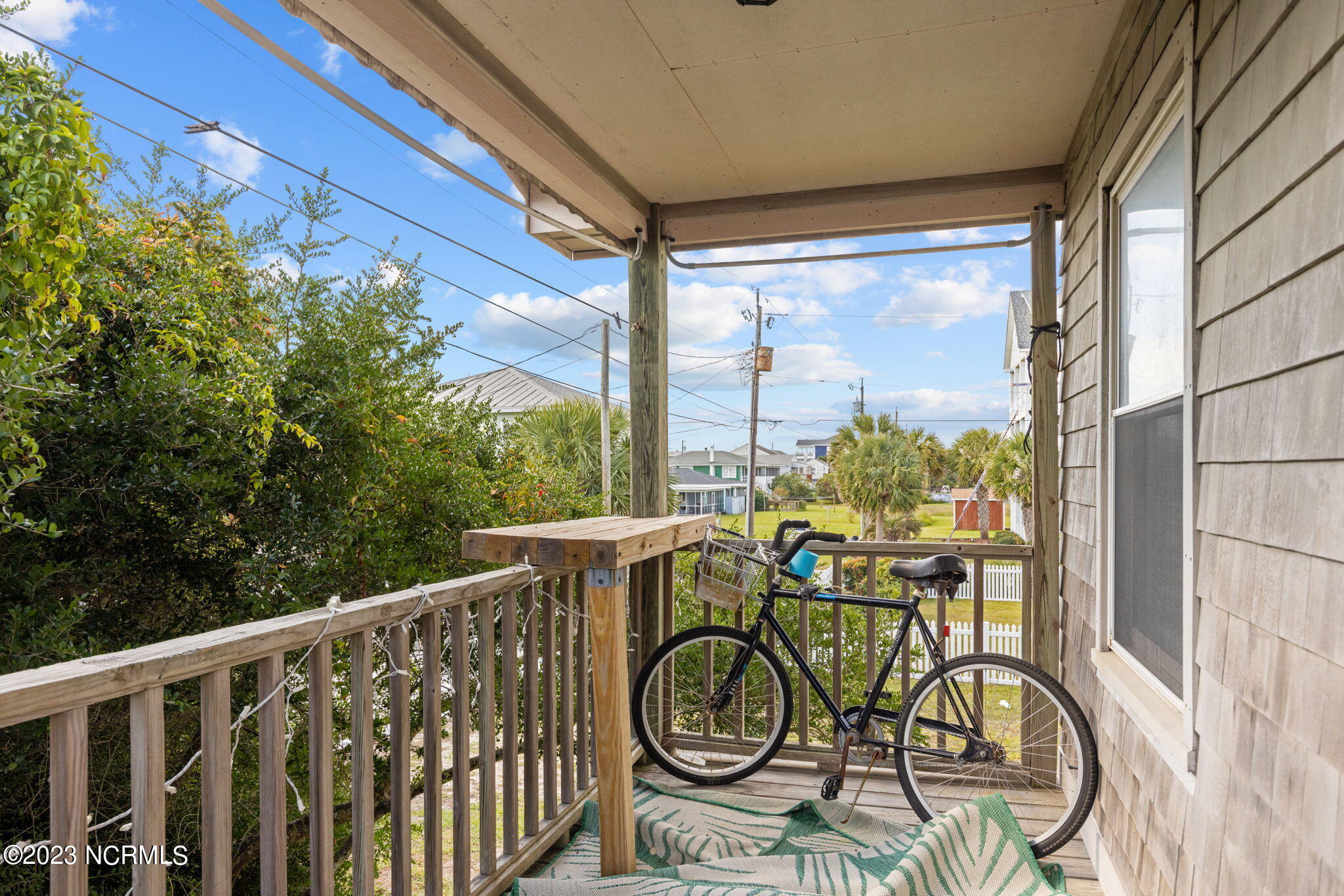 404 E Terminal Boulevard, 1f, 2f, 1b, 2b