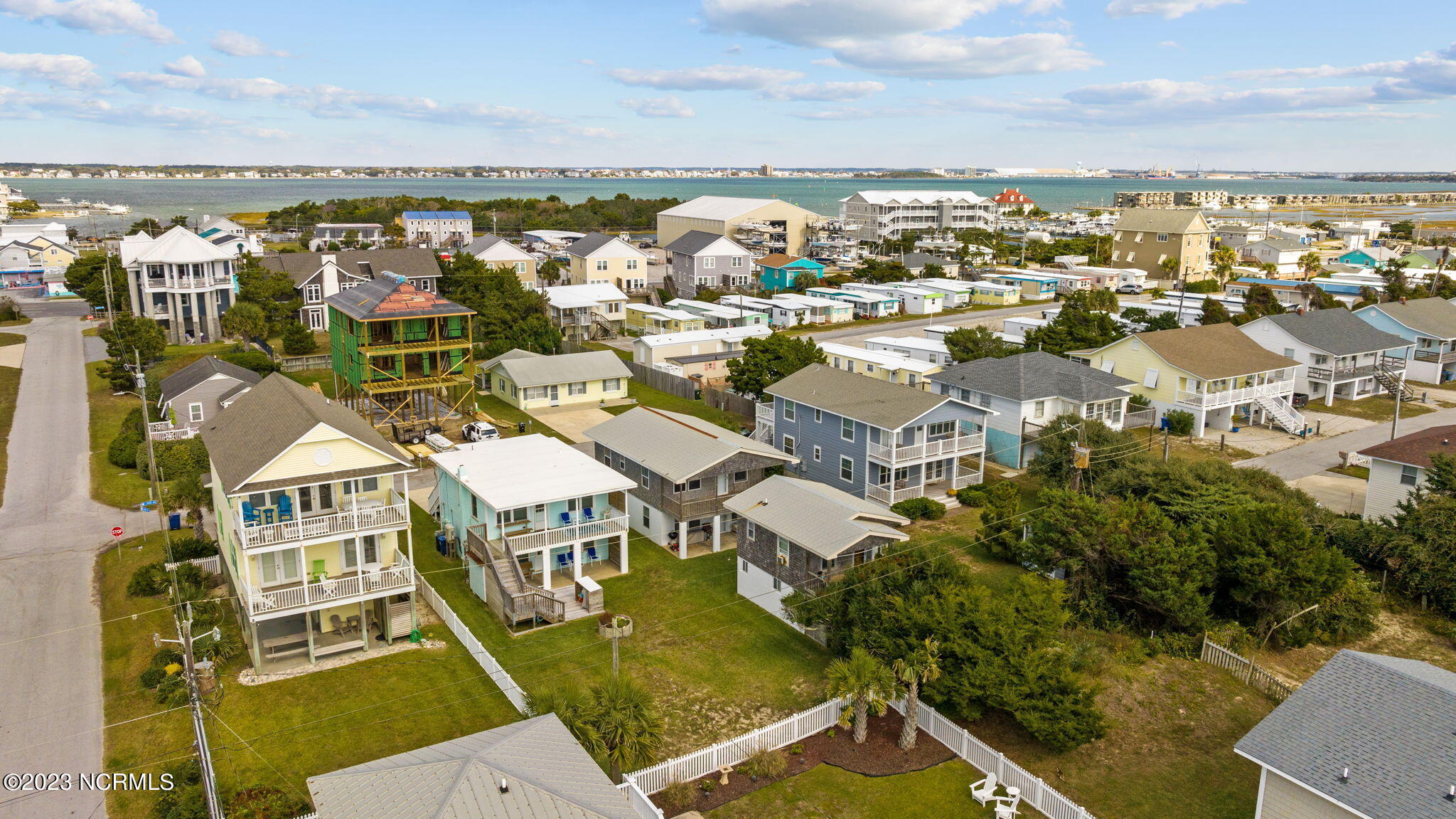 404 E Terminal Boulevard, 1f, 2f, 1b, 2b