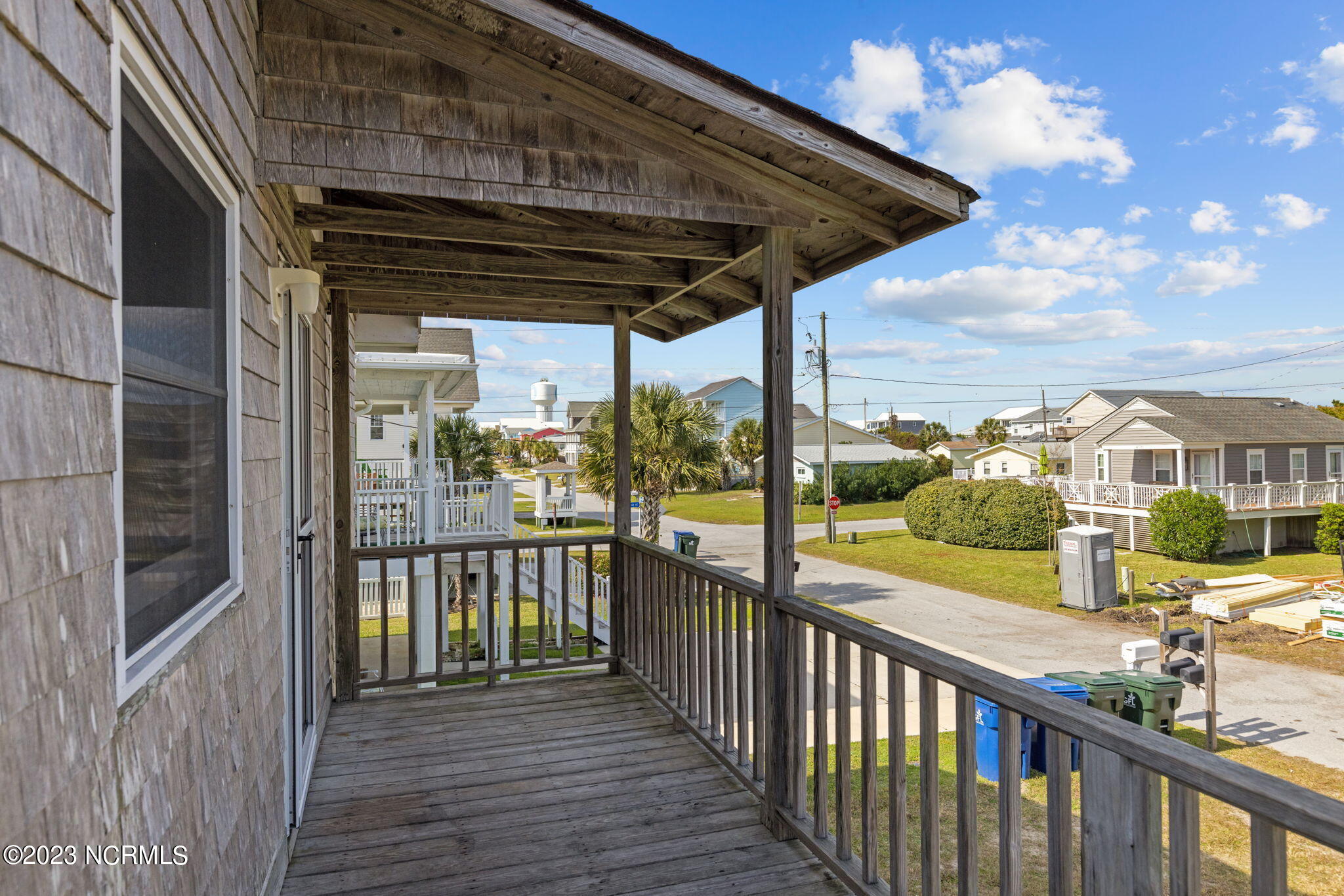 404 E Terminal Boulevard, 1f, 2f, 1b, 2b