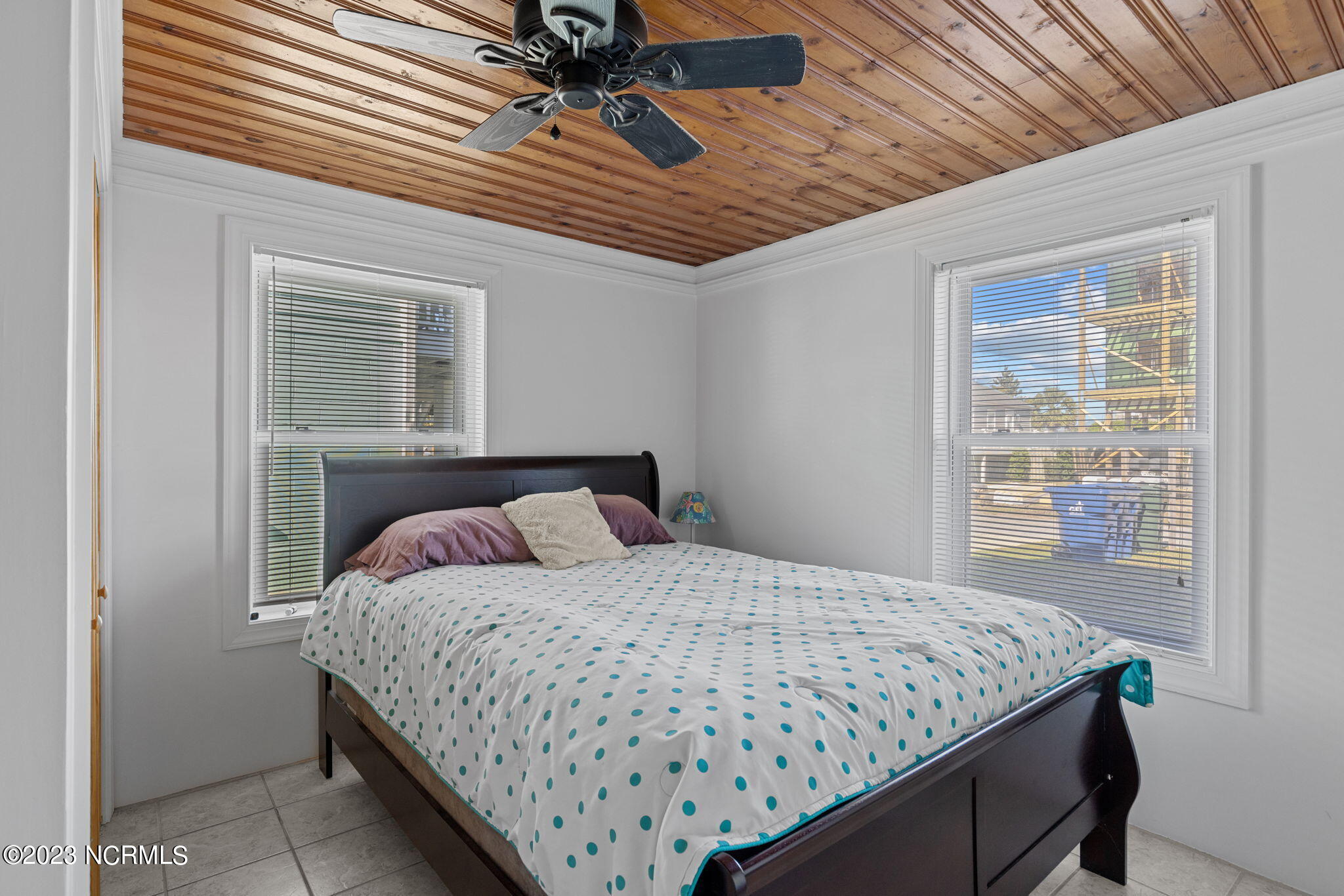 404 E Terminal Boulevard, 1f, 2f, 1b, 2b
