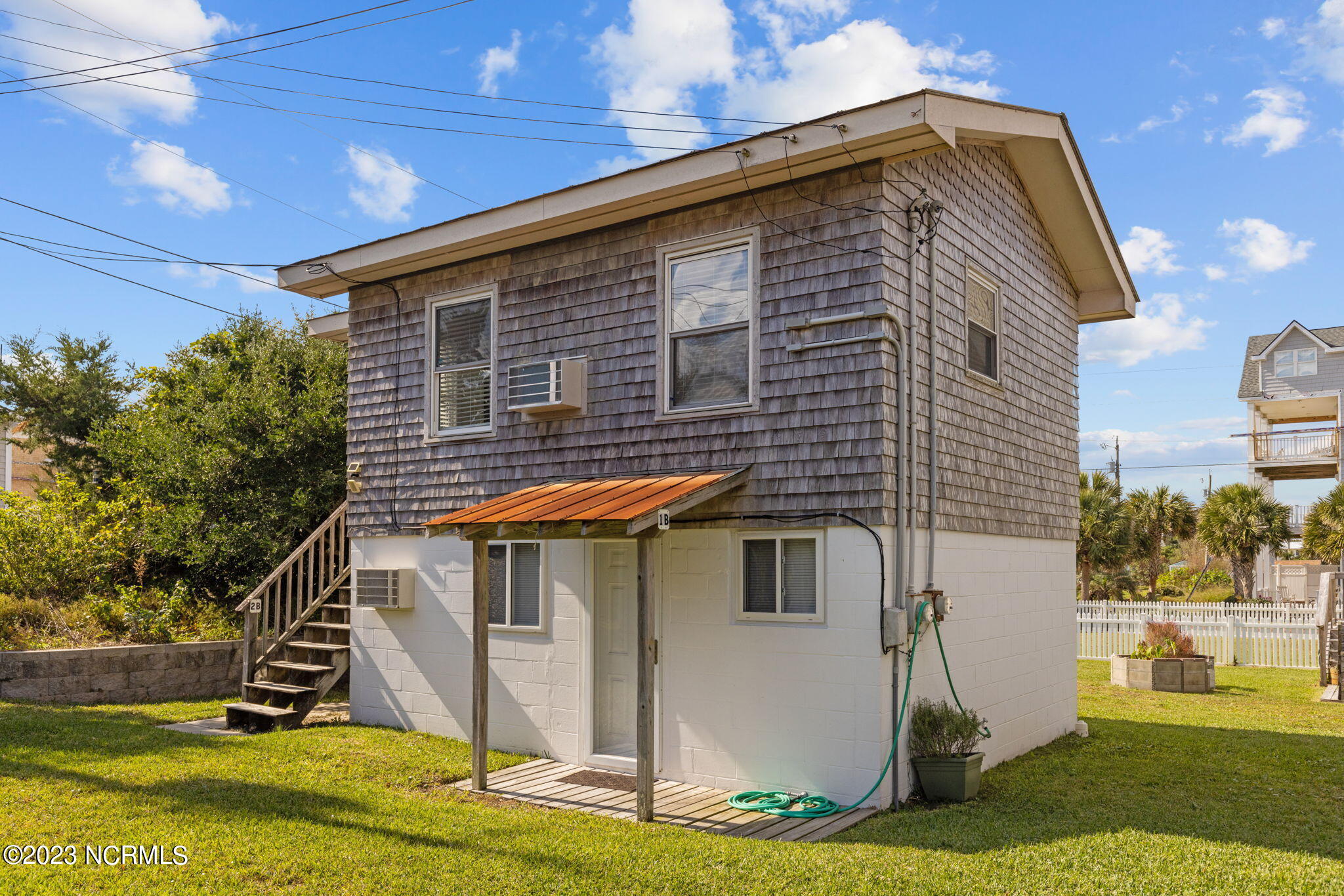 404 E Terminal Boulevard, 1f, 2f, 1b, 2b