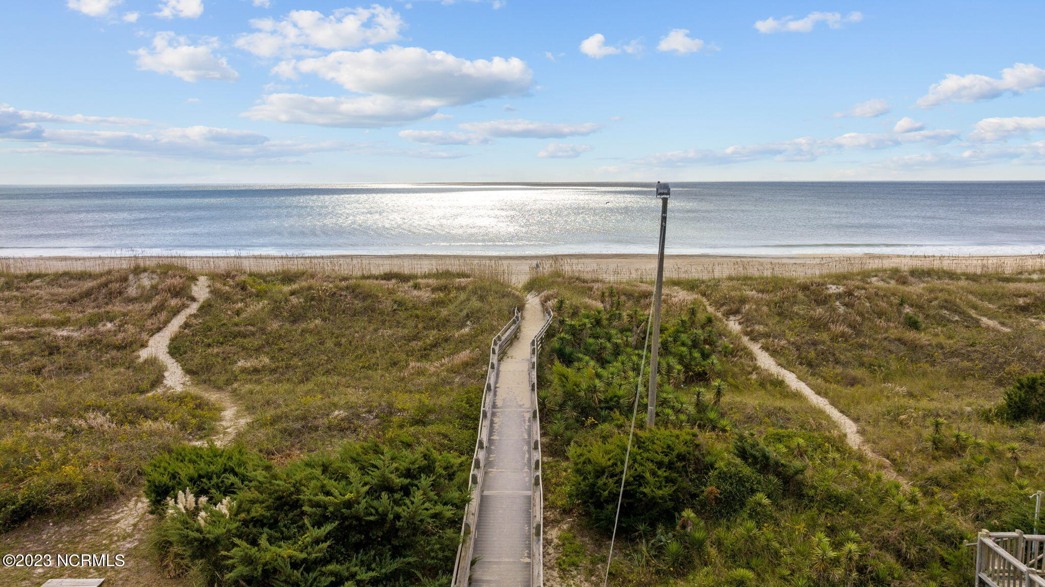 404 E Terminal Boulevard, 1f, 2f, 1b, 2b