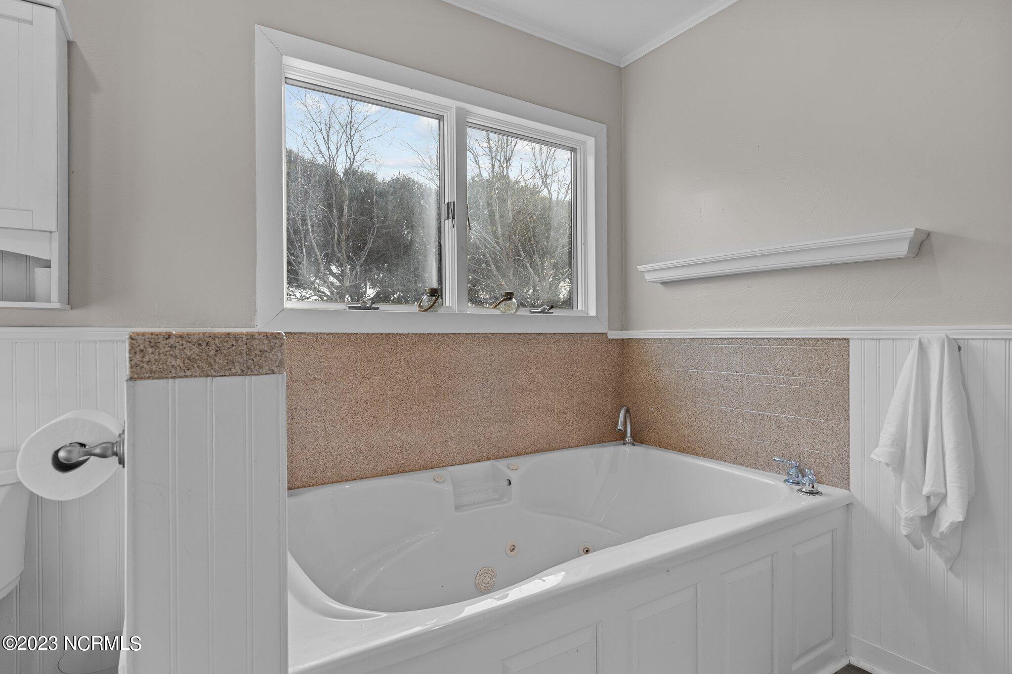 307 Pine Knoll Circle