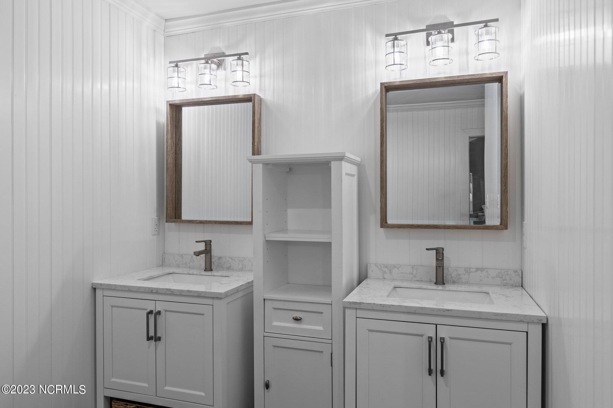 307 Pine Knoll Circle