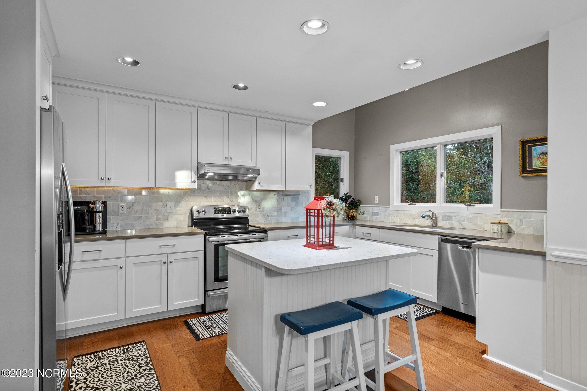 307 Pine Knoll Circle