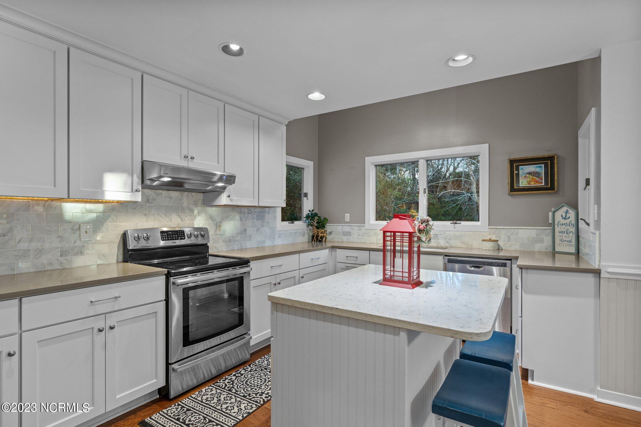 307 Pine Knoll Circle