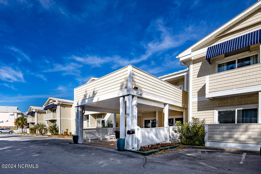 602 W Ft Macon Rd #215