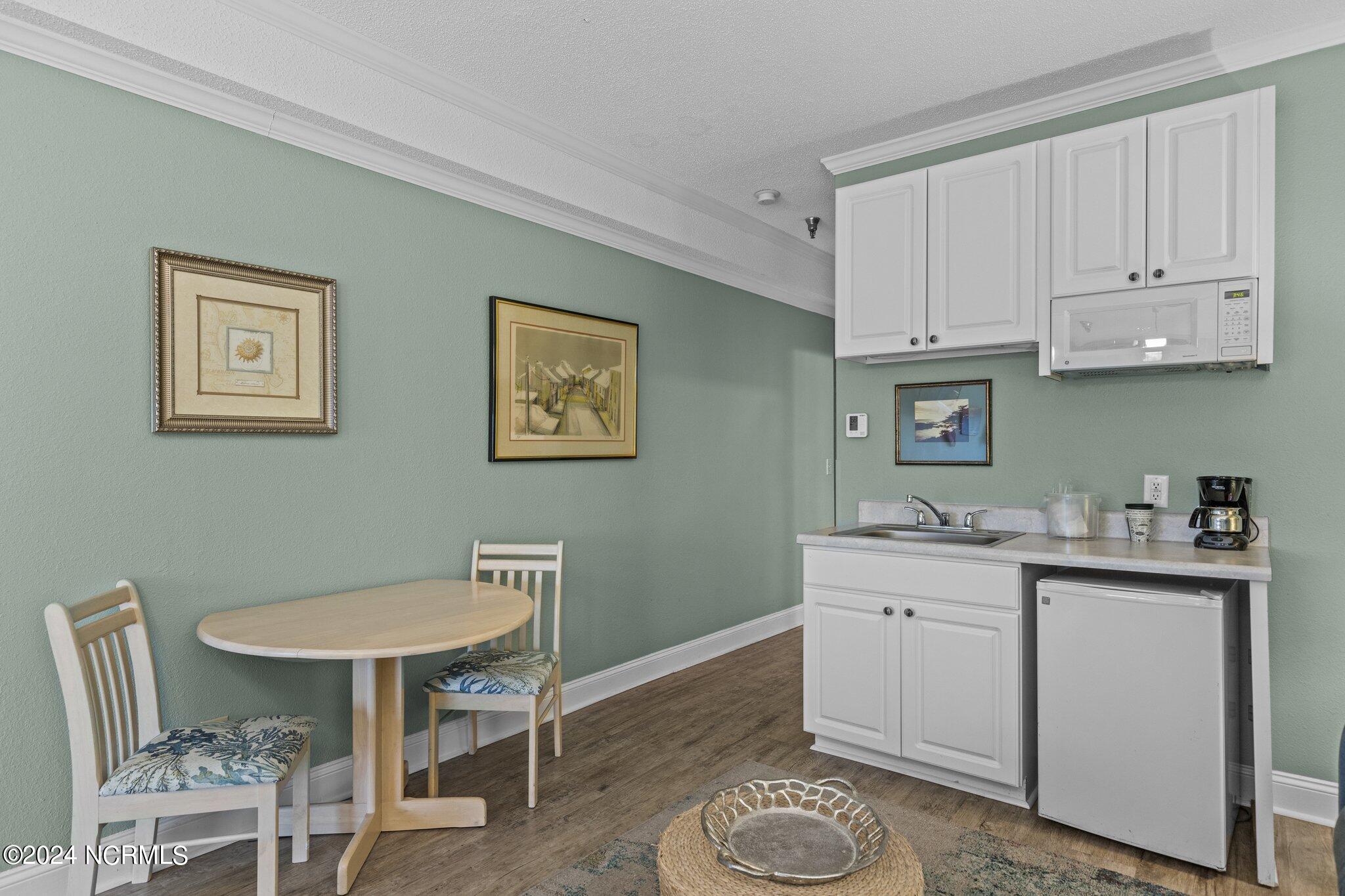 602 W Fort Macon Road, 122