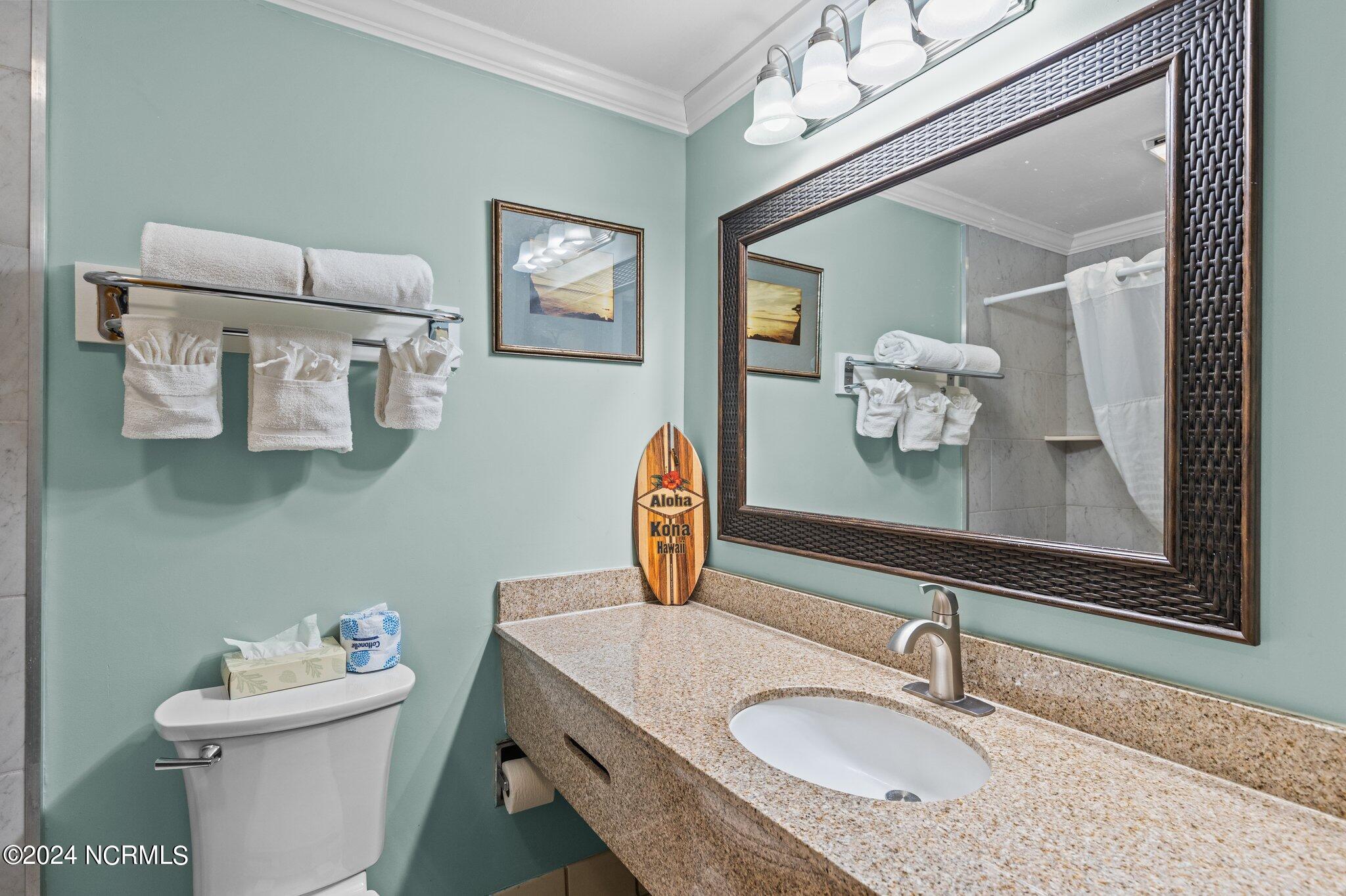 602 W Fort Macon Road, 122