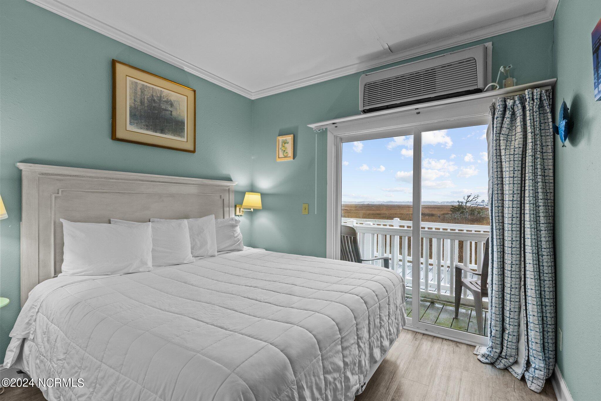 602 W Fort Macon Road, 122